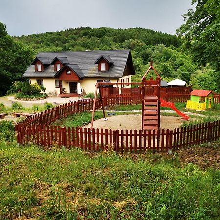 Villa Zakole Sanu Dubiecko Exterior foto